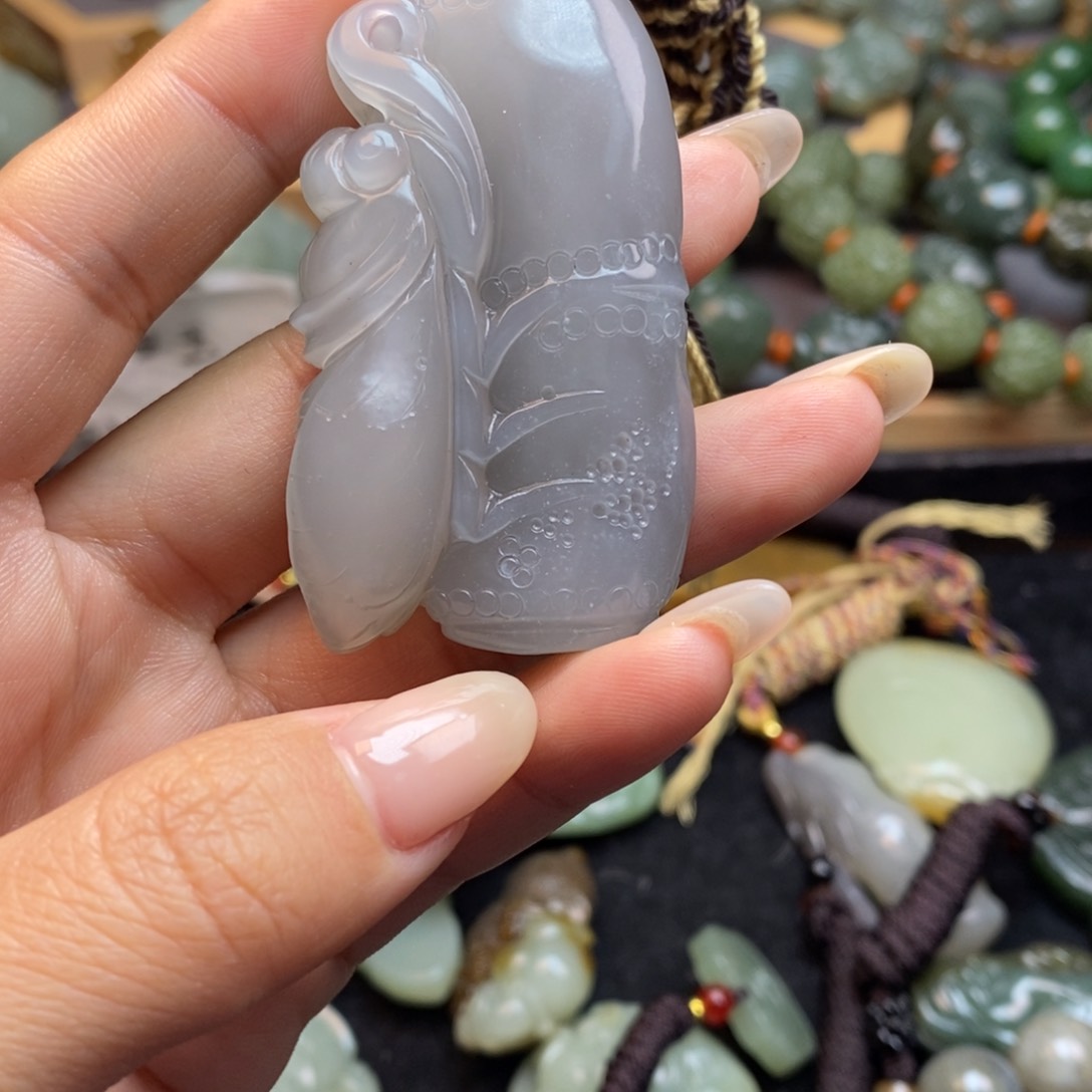 和田玉颈饰未镶嵌