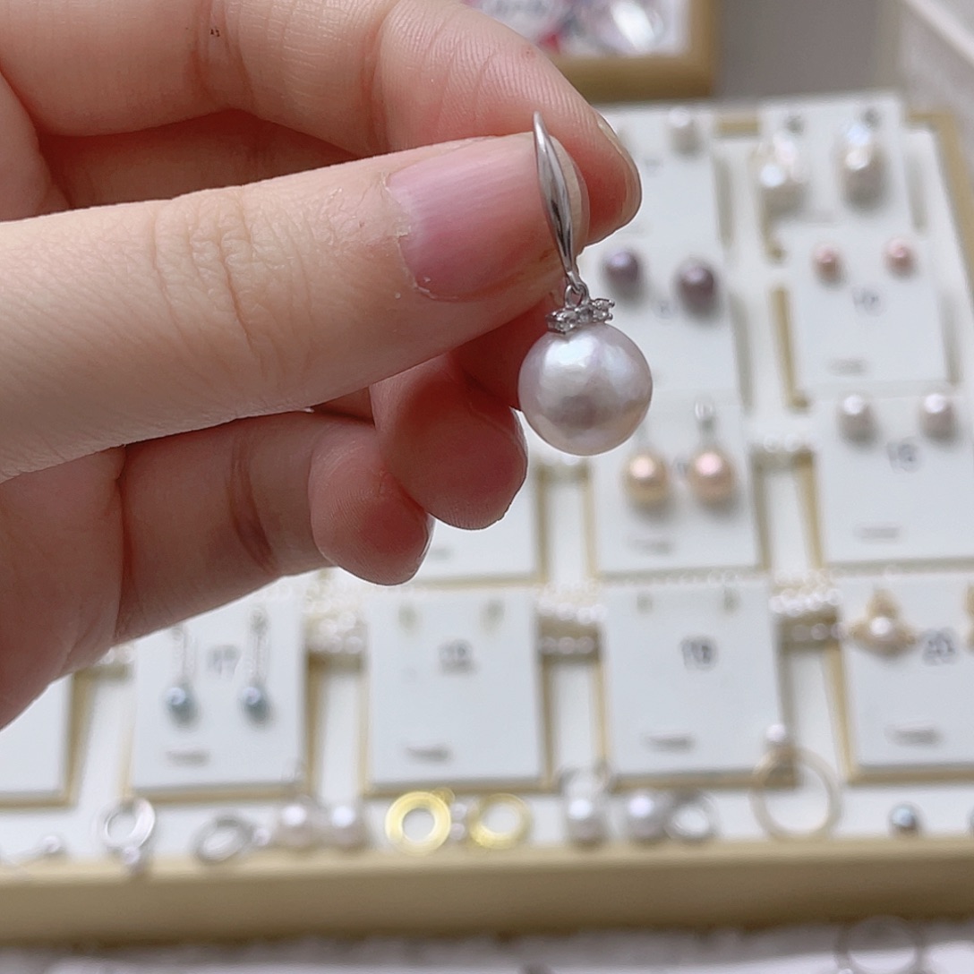 暖***~耳饰银S925镶嵌淡水珍珠