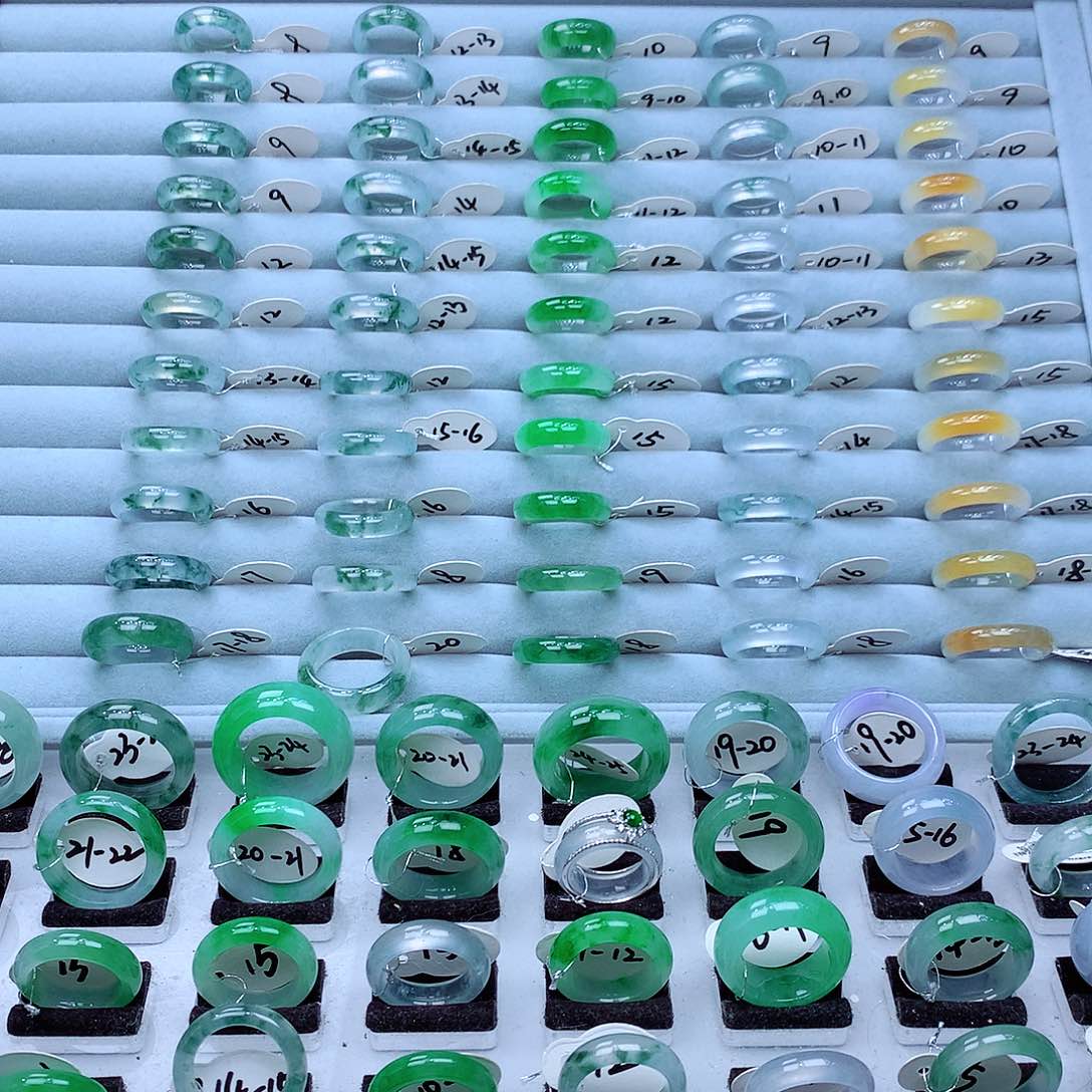 翡翠戒指未镶嵌翡翠