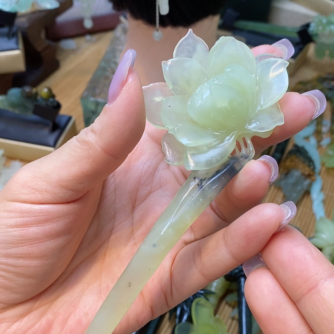 蛇纹石玉发簪未镶嵌