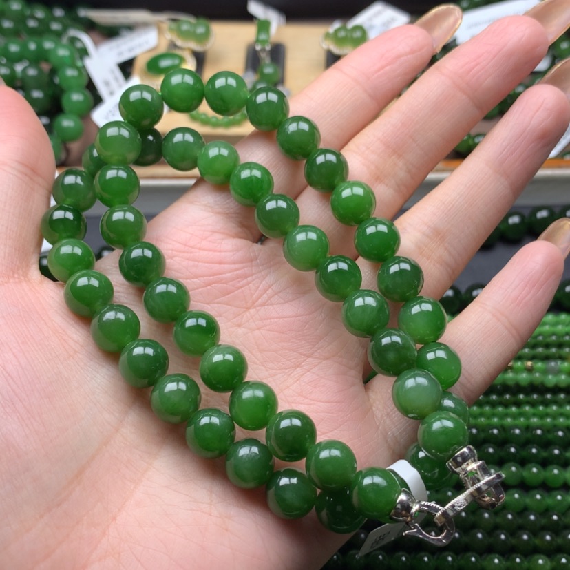 【闪购商品】颈饰未镶嵌和田玉（碧玉）梅**福10