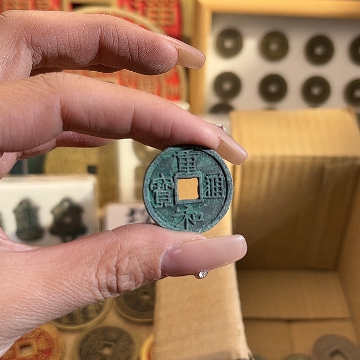 阿***政铜现代翻砂工艺作品