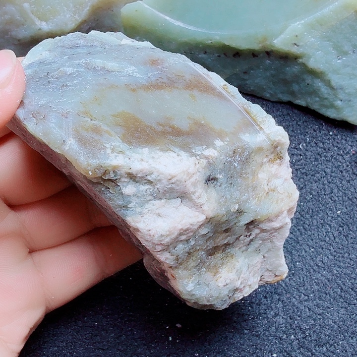 未镶嵌和田玉（糖玉）珠宝半成品