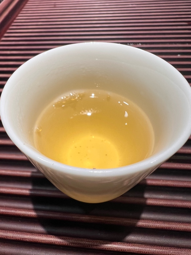 2024头春《曼糯香妃古树》357克/饼