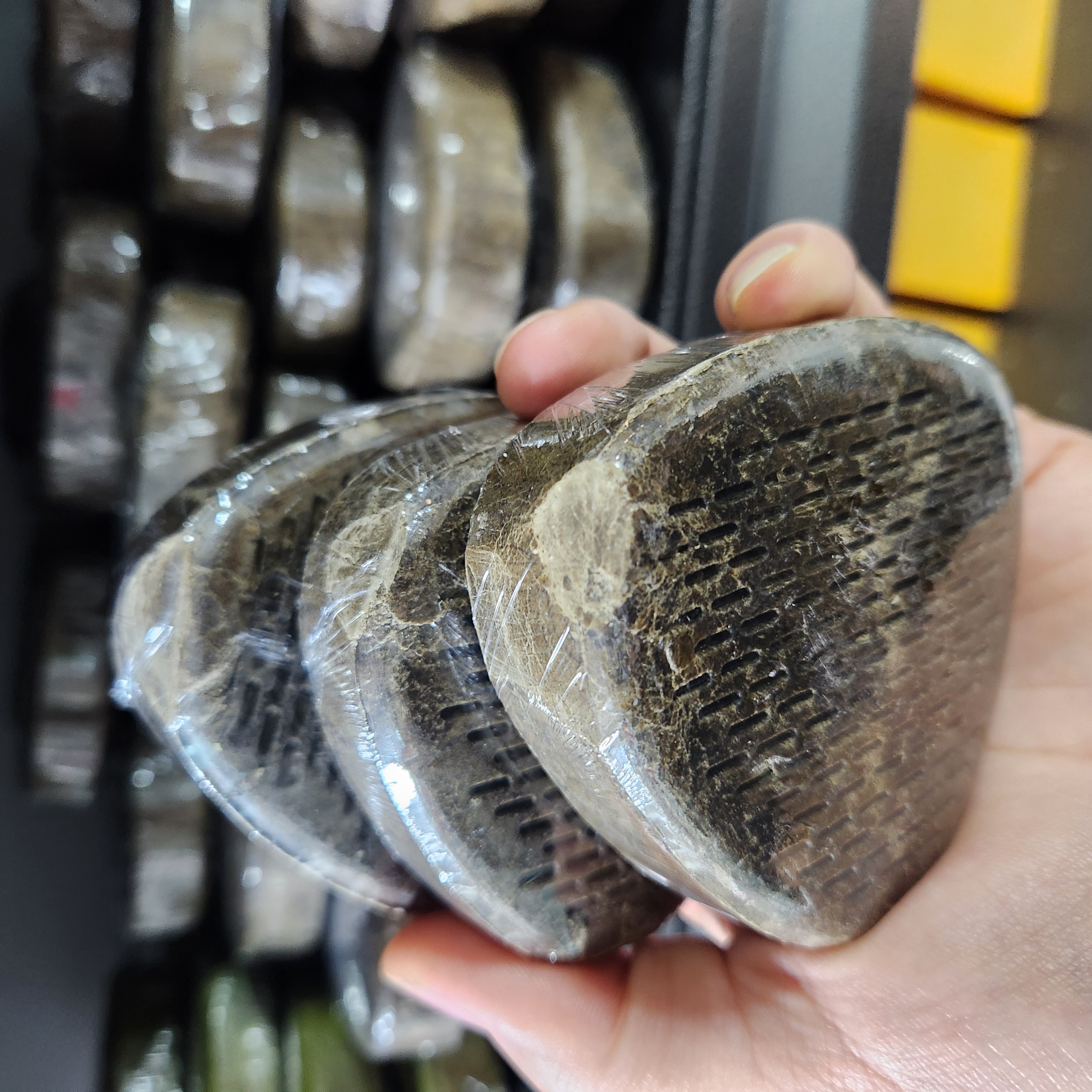 瑕疵皂不影响使用 外观轻微磕碰  不包邮