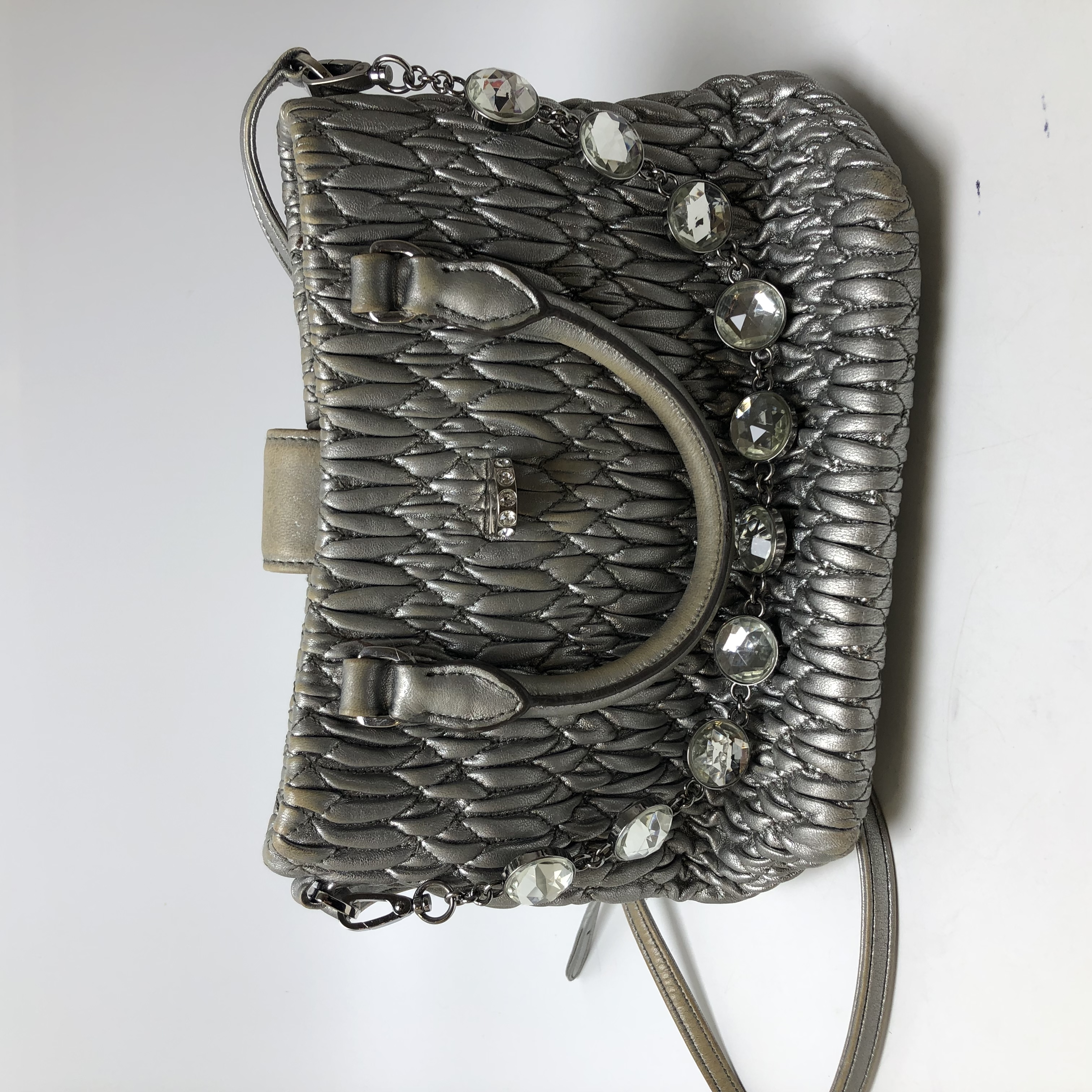 95新 MIU MIU/缪缪 Miu Miu Nappa 褶皱包 11010