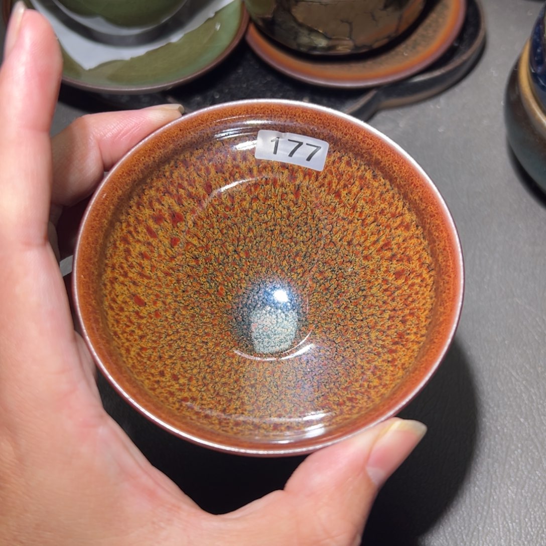 茶盏这个点就困着不去吃饭啊哈哈