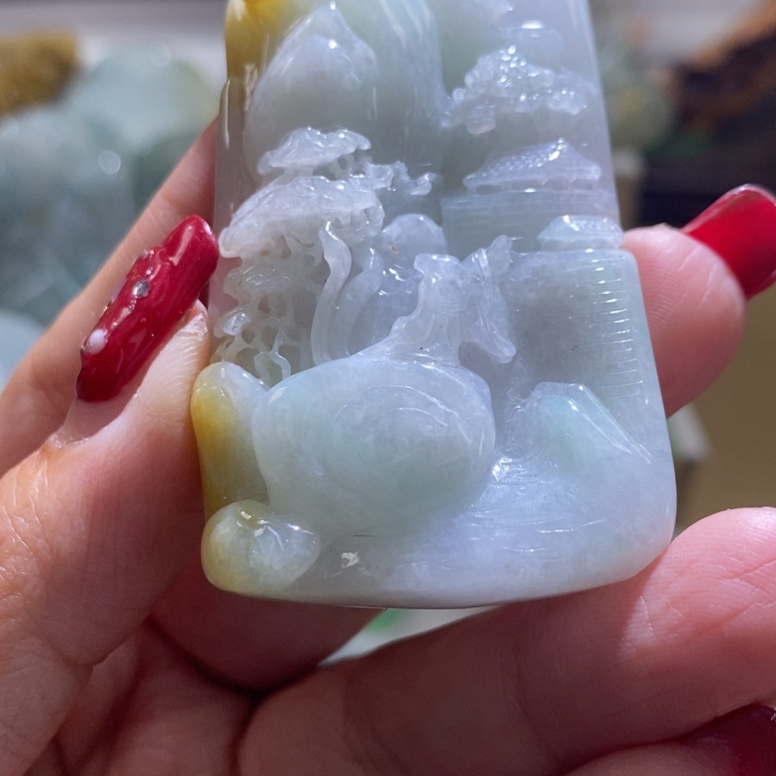 【闪购商品】翡翠颈饰未镶嵌山水