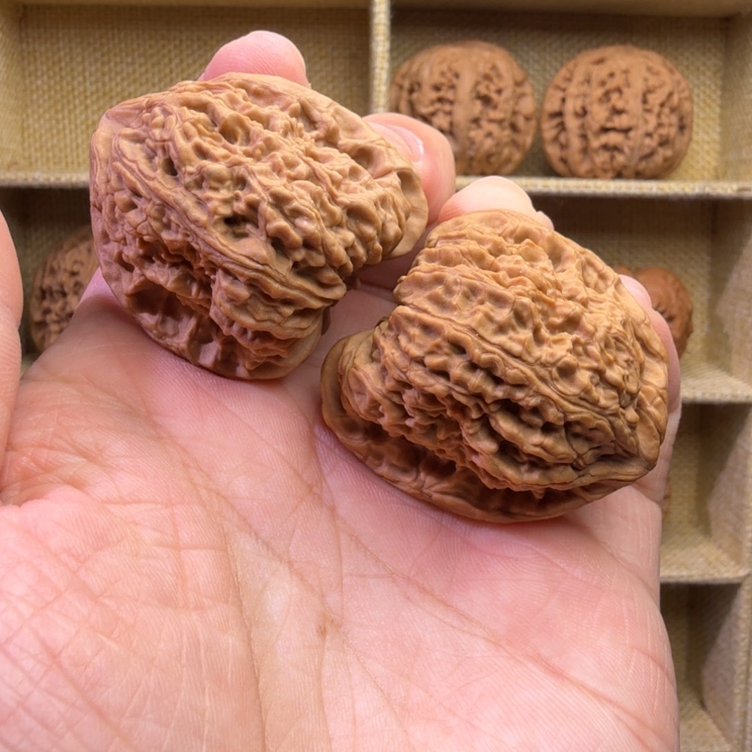 文玩核桃吊坠文玩核桃小天残南疆全品38