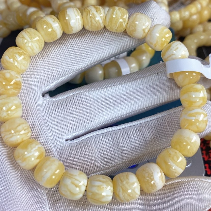 【闪购商品】蜜蜡手链未镶嵌俄料白虎皮精工老型手串