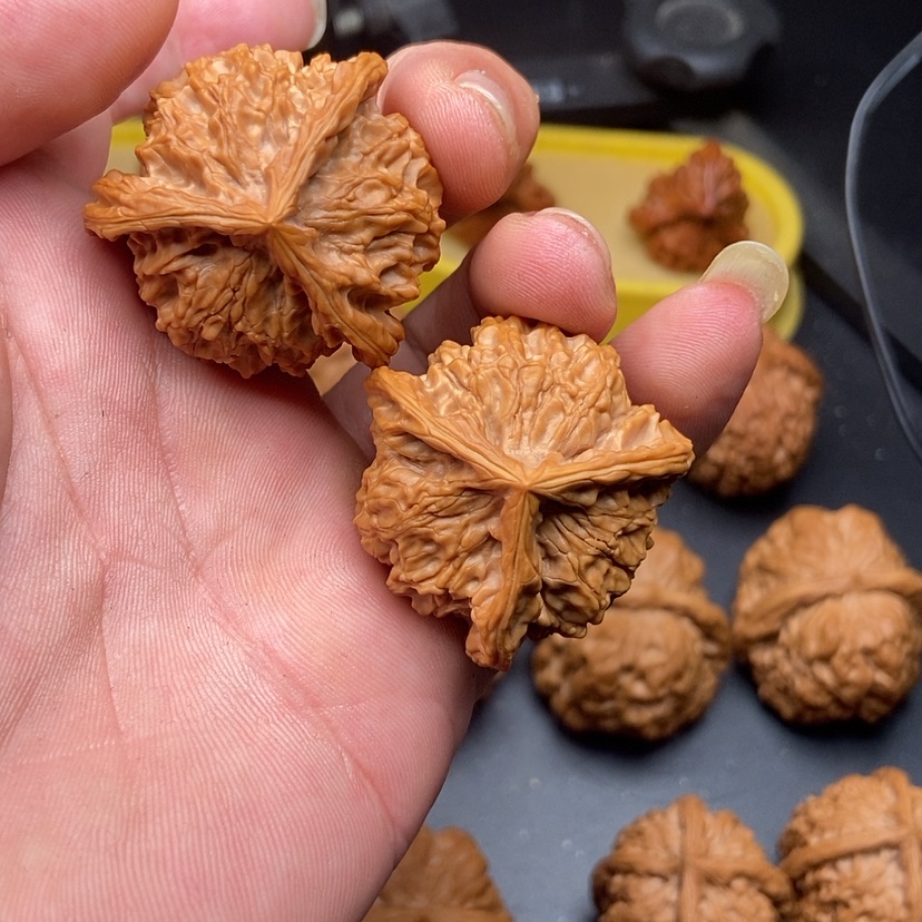 【闪购商品】桃核吊坠@****～比翼双飞