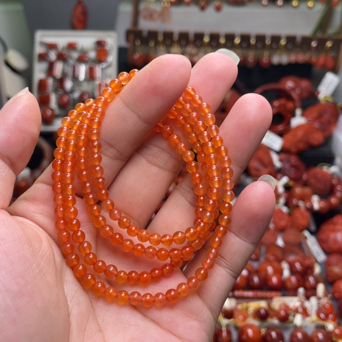 【闪购商品】未镶嵌4mm冰红多圈南红玛瑙
