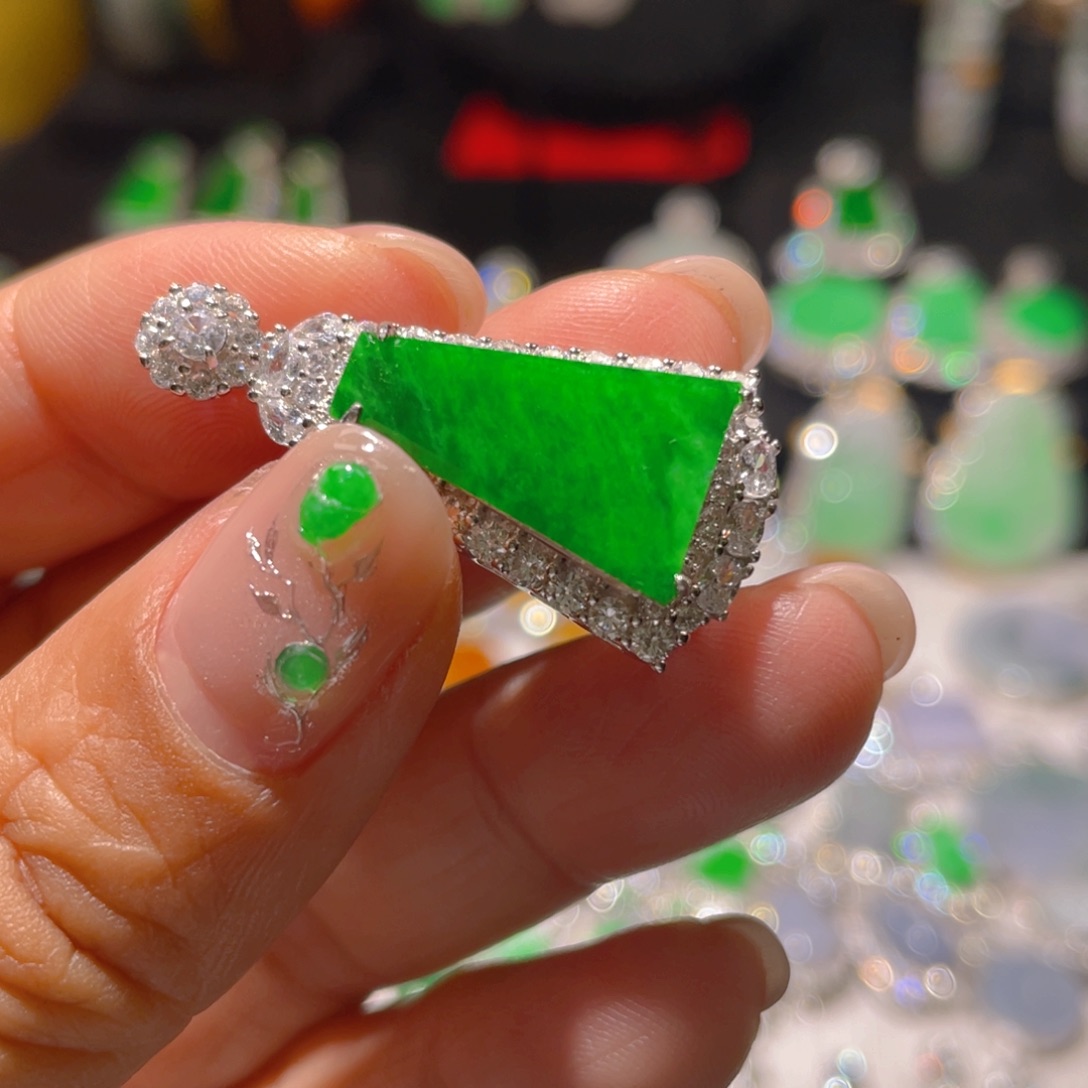 翡翠颈饰银S925镶嵌S****?精品