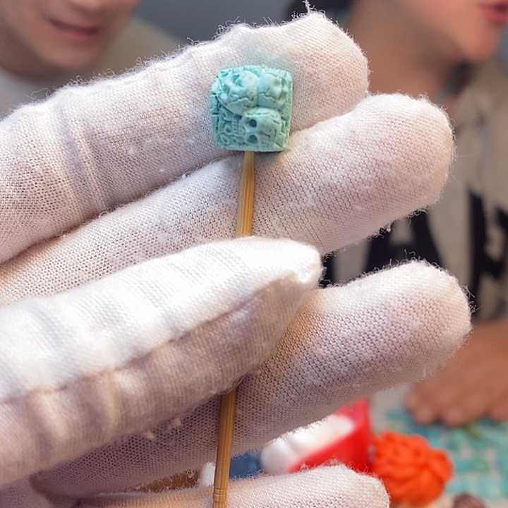 绿松石配饰未镶嵌