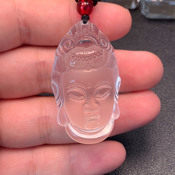 未镶嵌颈饰水晶灯****?水晶