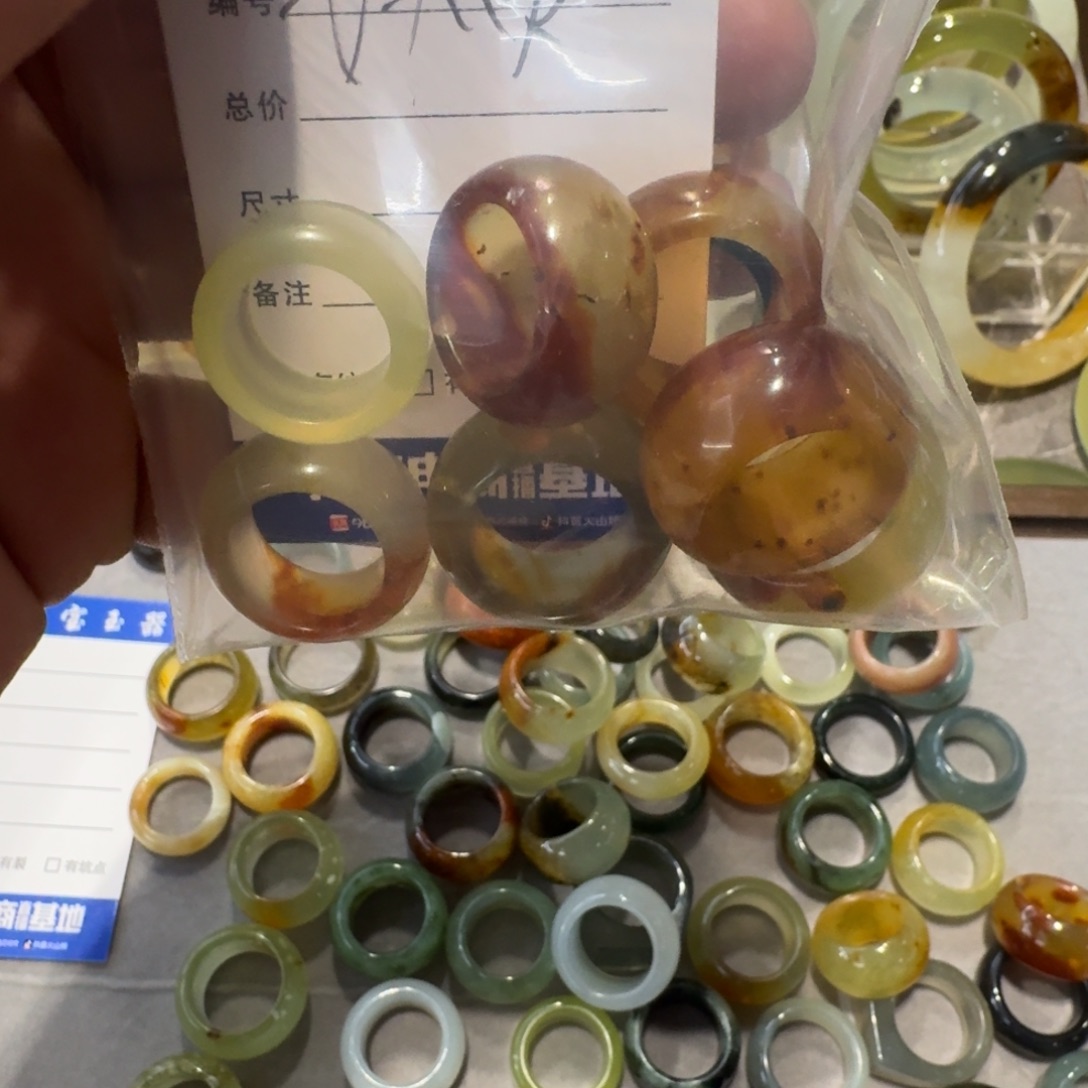 妖***℘蛇纹石玉未镶嵌手镯