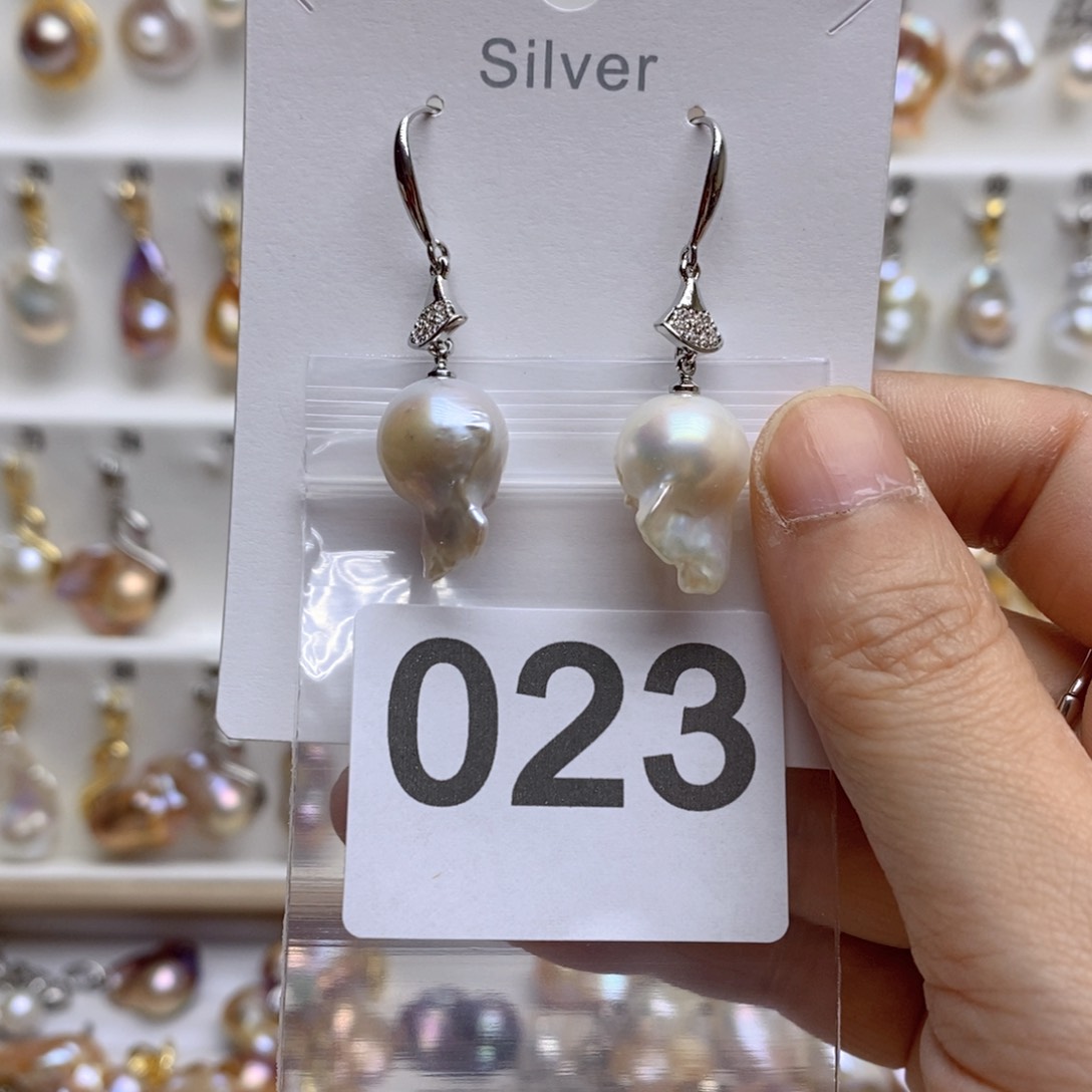 淡水珍珠颈饰银S925镶嵌是**吖23