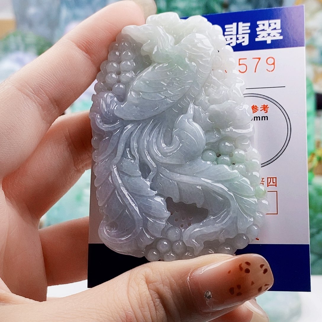 吊坠(不含链)未镶嵌翡翠