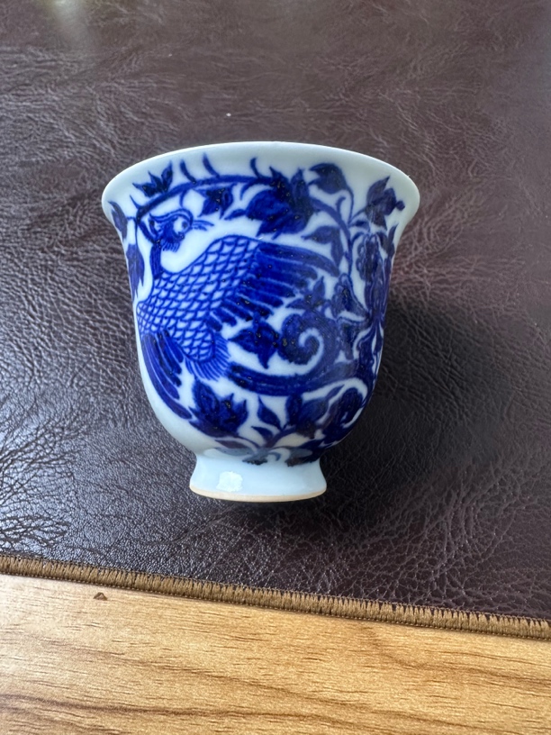 仿元缠枝莲凤纹闻香杯