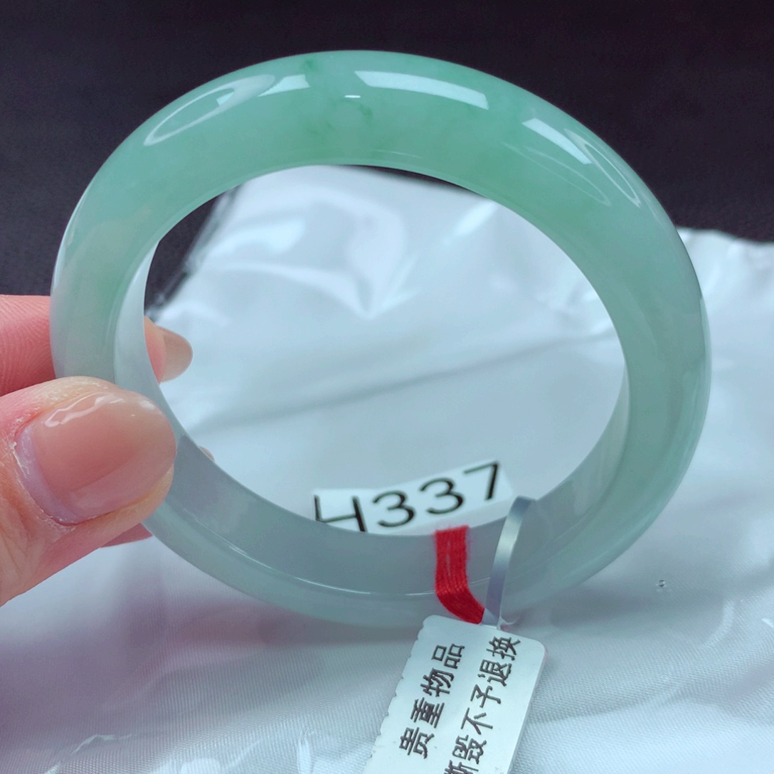 翡翠手镯未镶嵌手镯88