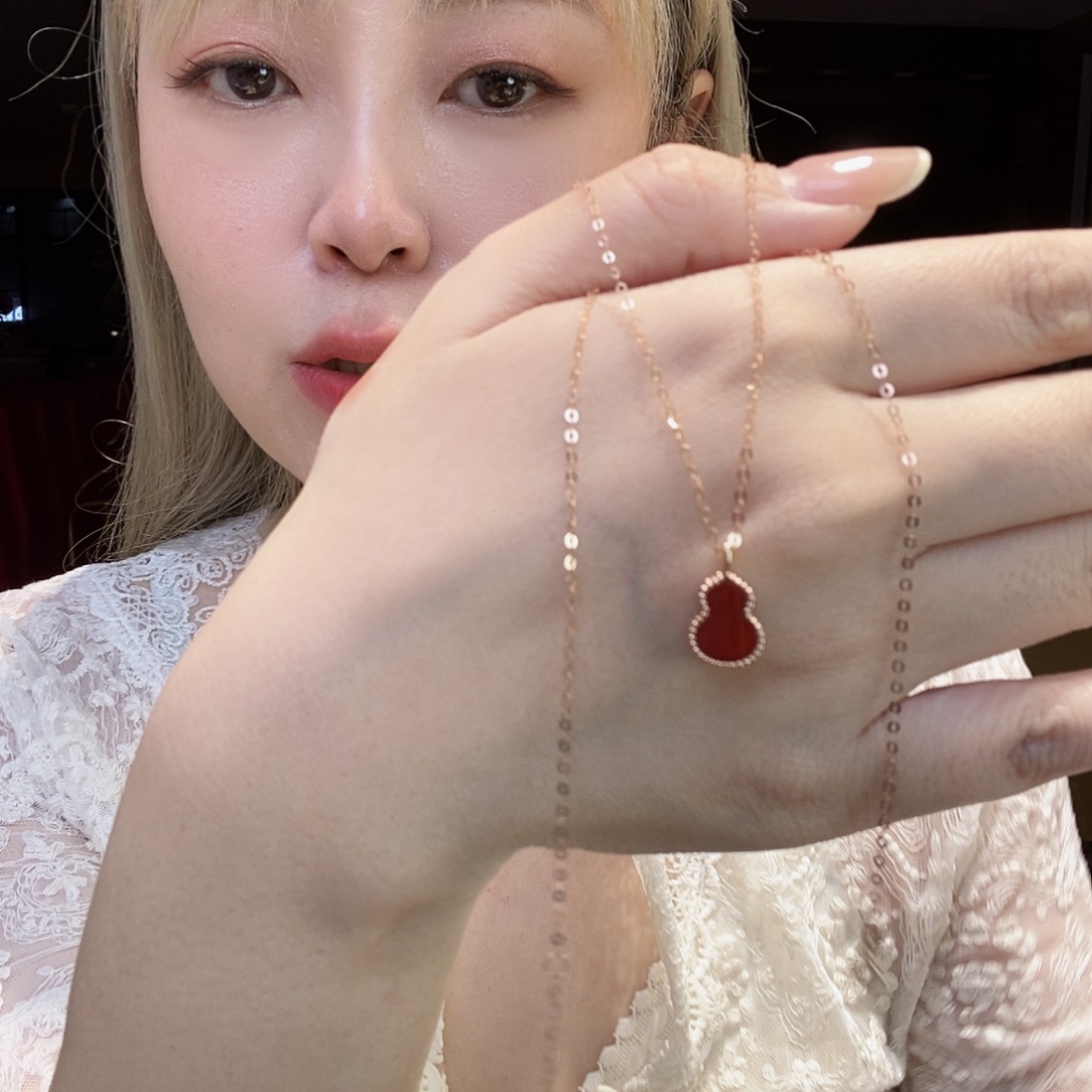 玛瑙/玉髓18K金镶嵌项链葫芦k枚