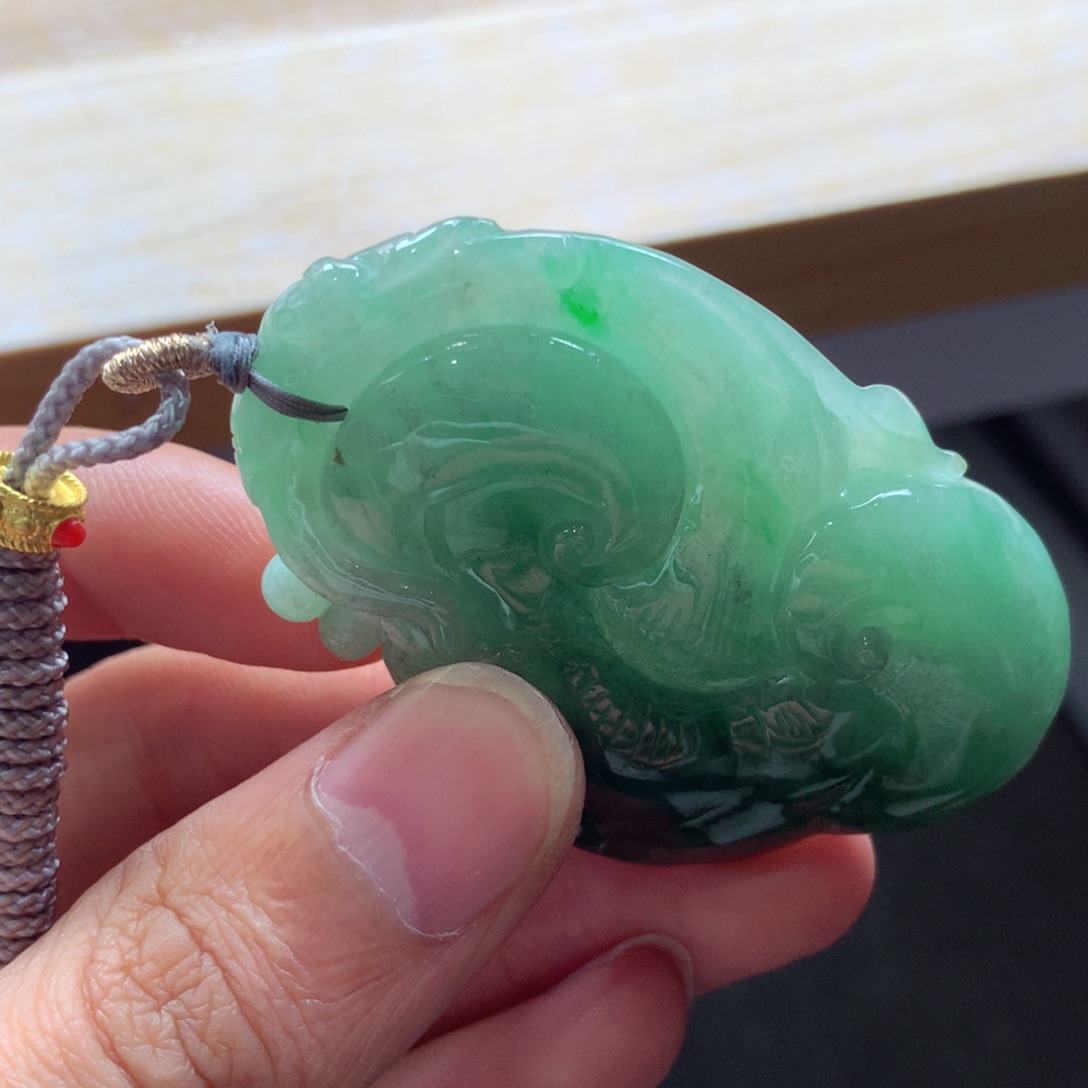 翡翠未镶嵌颈饰吊坠