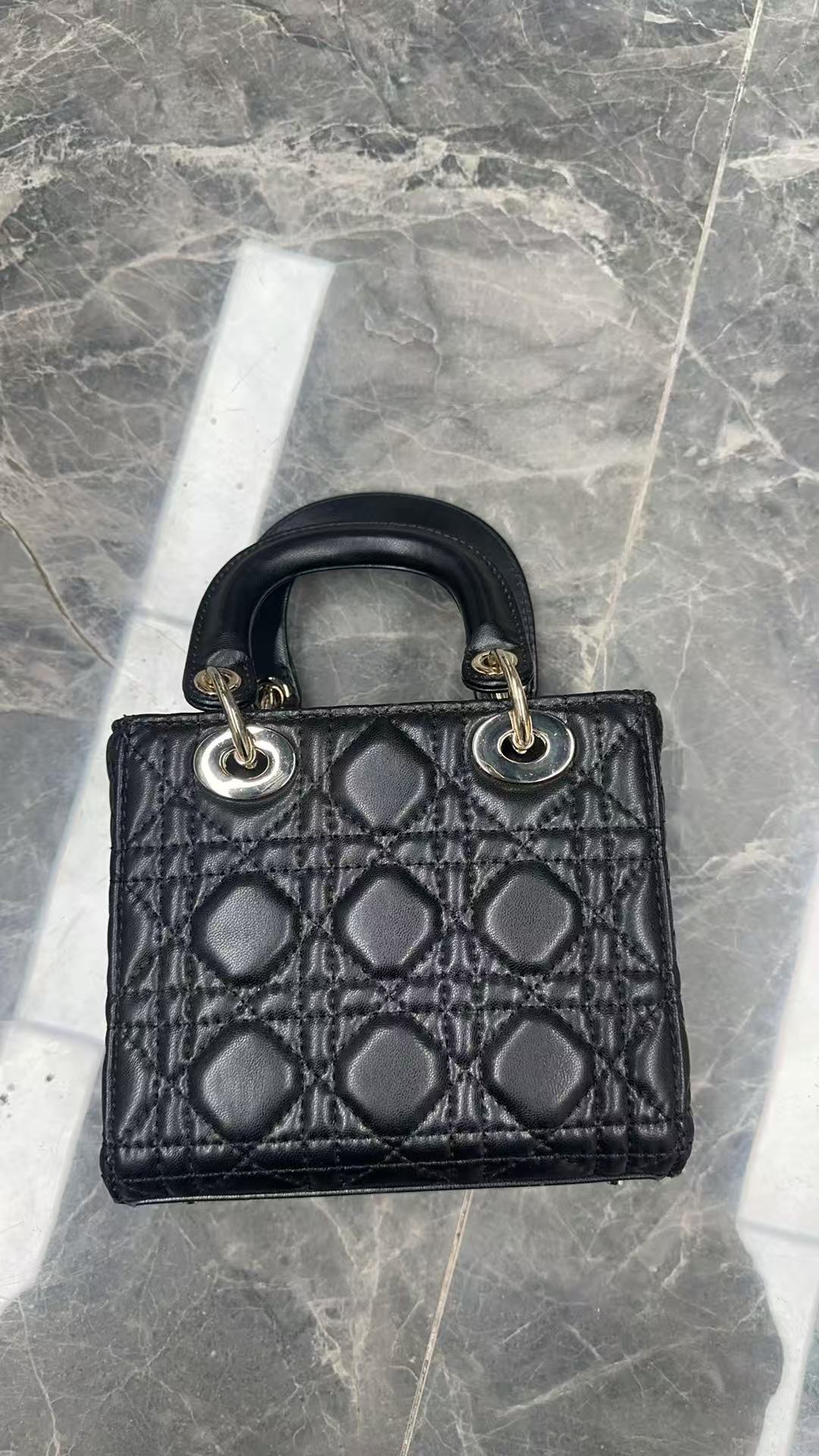 2025新款真皮女包3格黑色