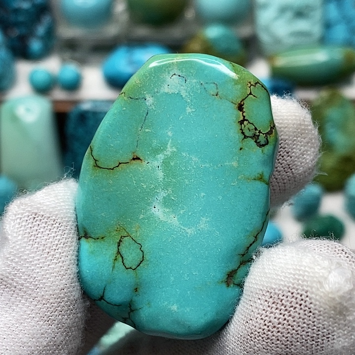 绿松石未镶嵌天然原矿 地大质检