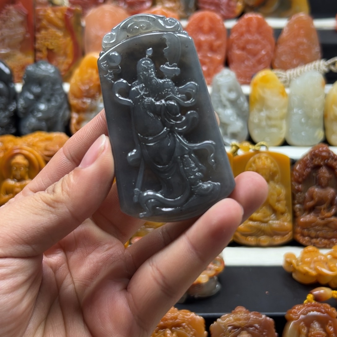 石英质玉（黄龙玉）黄龙玉未镶嵌用****0