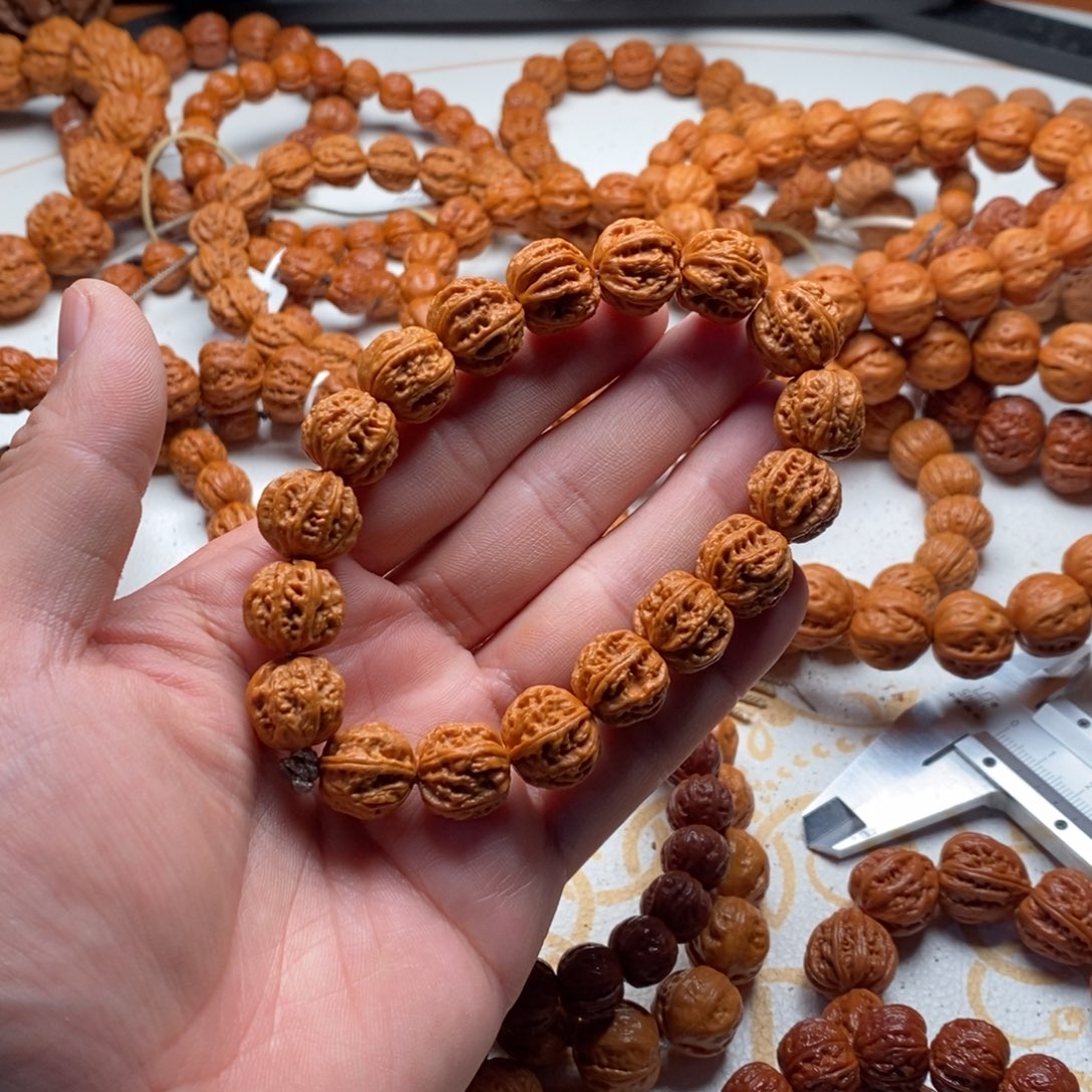 Z***文玩核桃手串小核桃