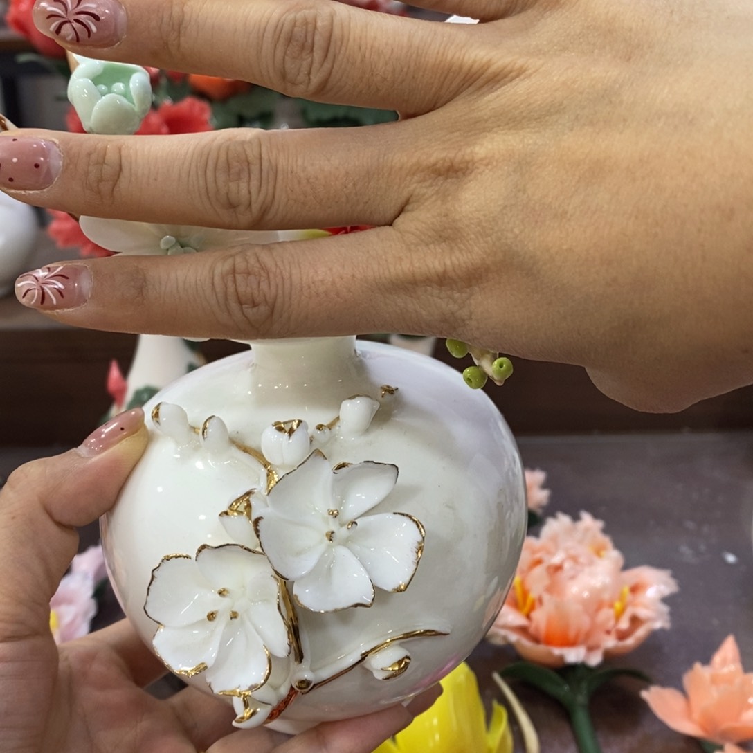 摆件陶瓷手工花摆件
