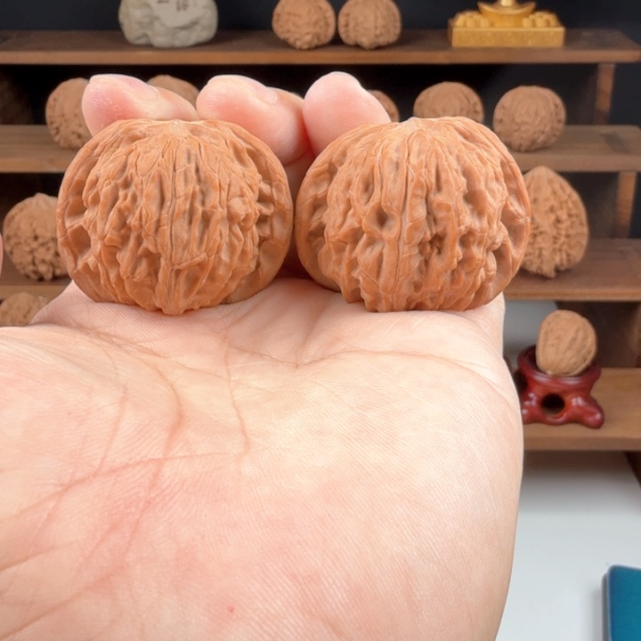 B***生文玩核桃手串磨盘41/39/34