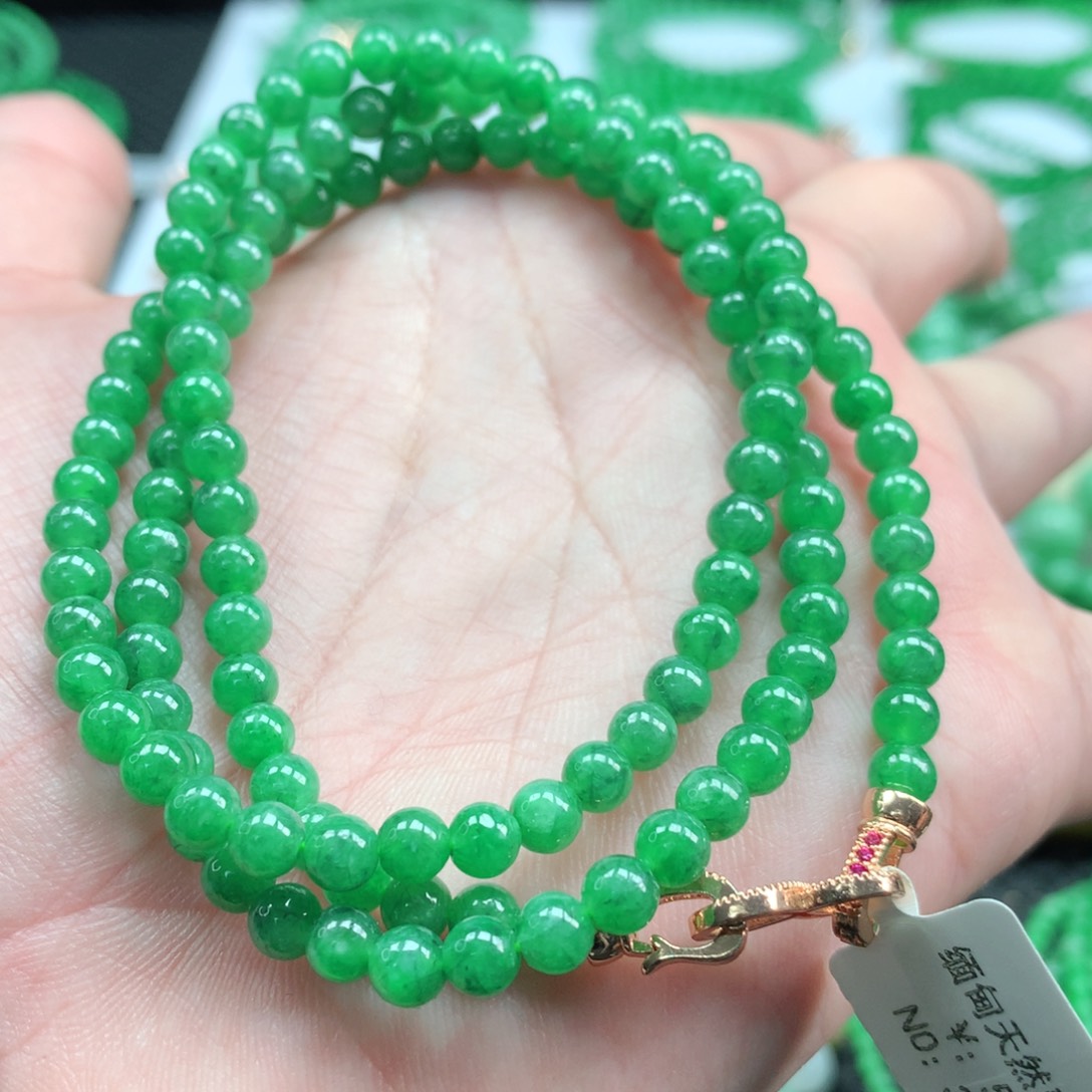 翡翠手链未镶嵌翡翠