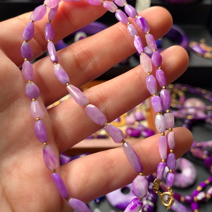 苏纪石（舒俱来）项链18K金镶嵌