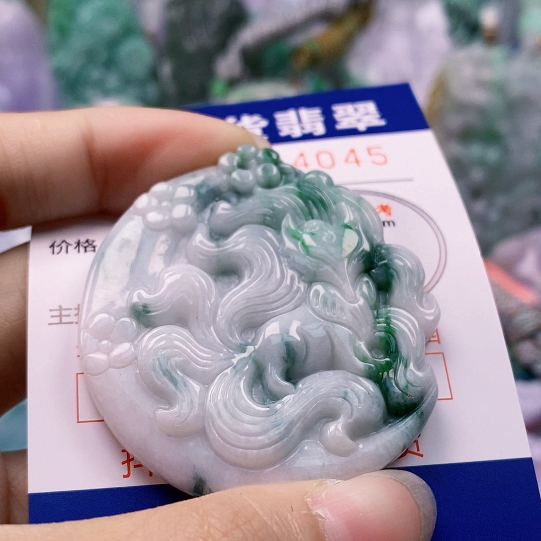 吊坠(不含链)未镶嵌翡翠