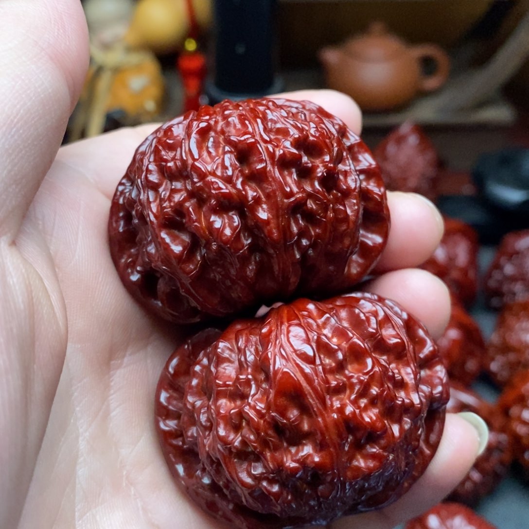 吊坠文玩核桃47白狮子