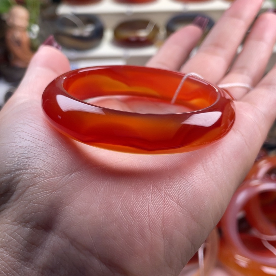 玛瑙/玉髓手镯未镶嵌