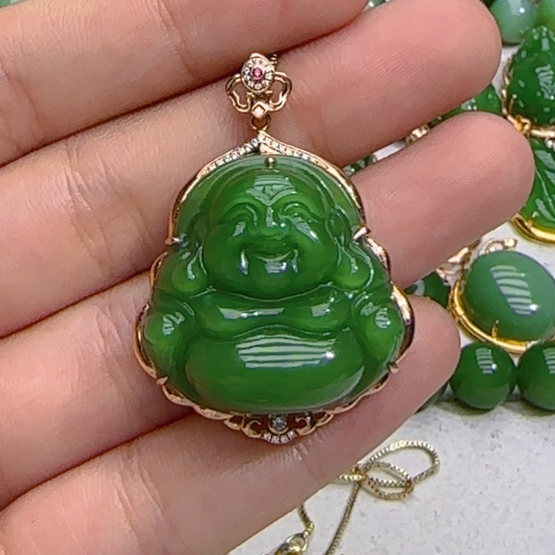 和田玉（碧玉）18K金镶嵌颈饰