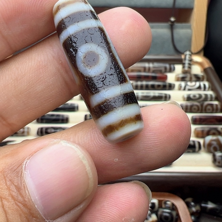 未镶嵌颈饰玛瑙/玉髓等*