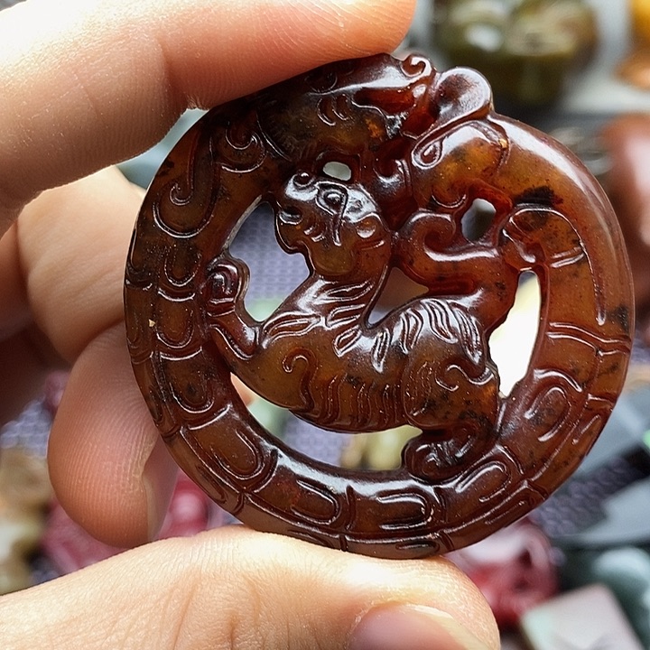 未镶嵌蛇纹石玉颈饰