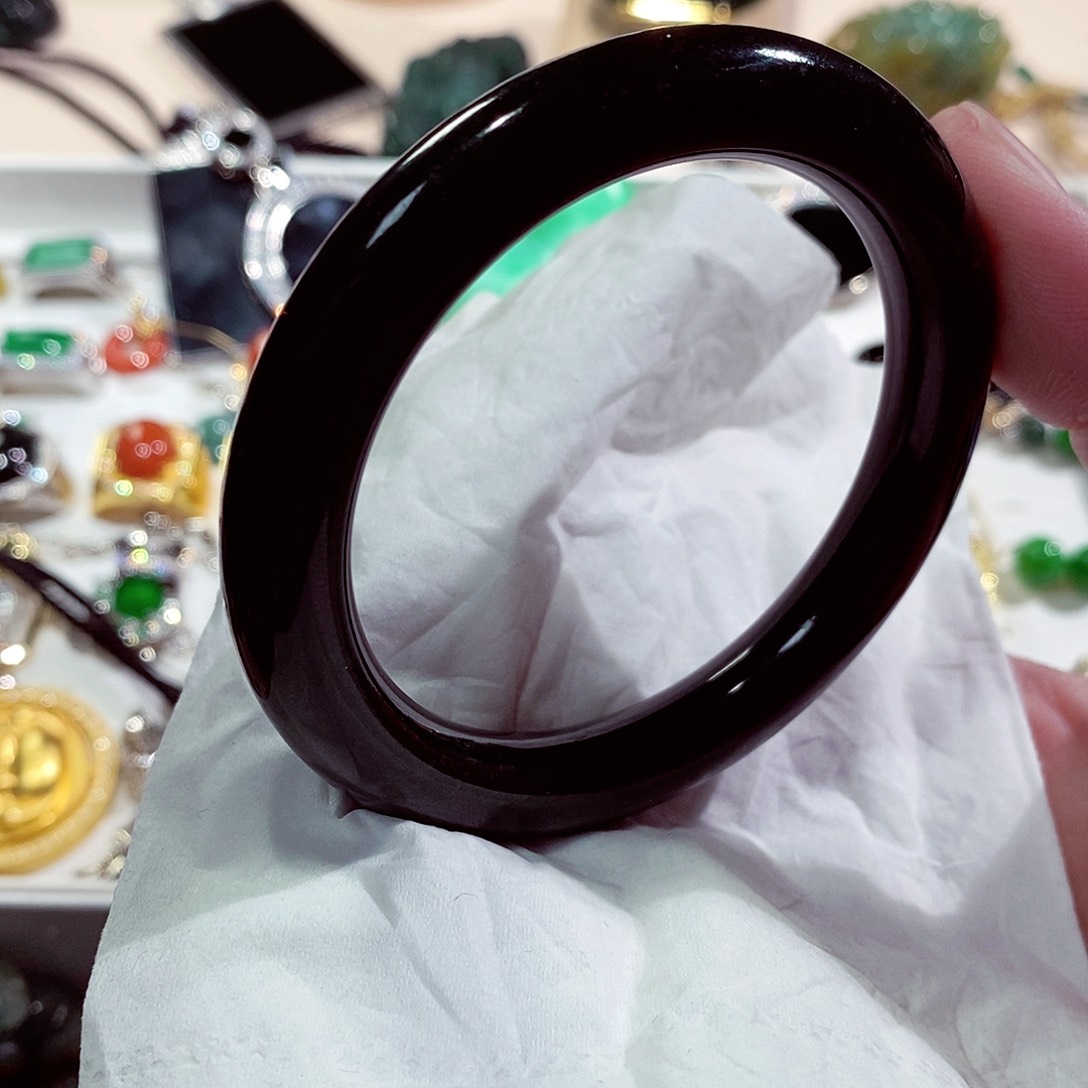 翡翠颈饰未镶嵌翡翠57