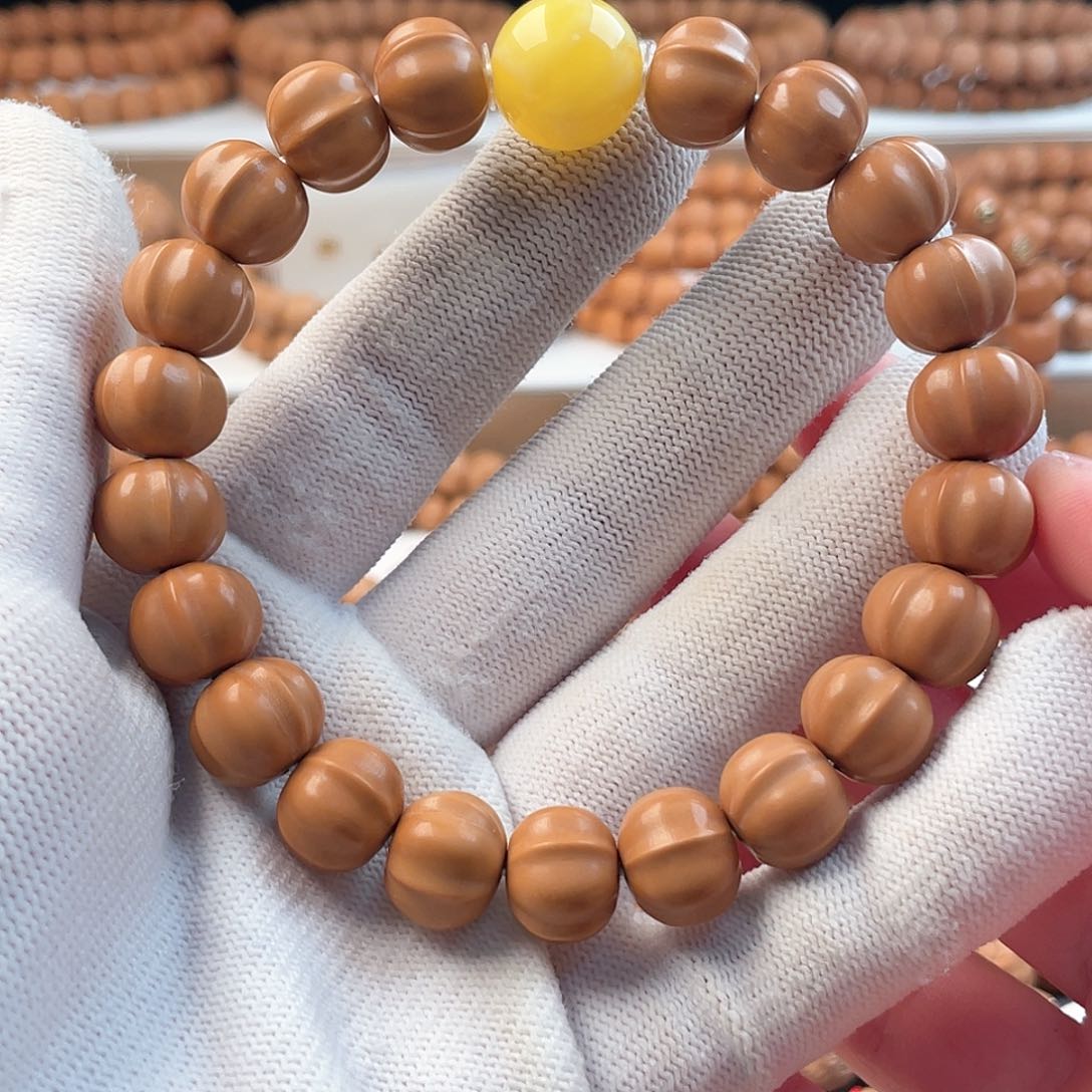 猴头核桃手串?鲨鱼