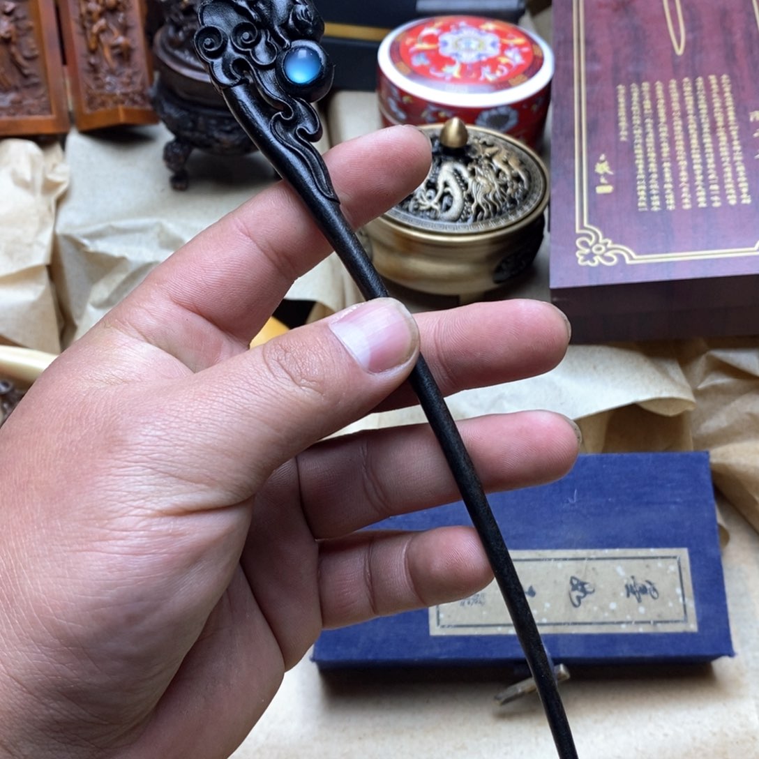 大叶紫檀（黑酸枝木类）