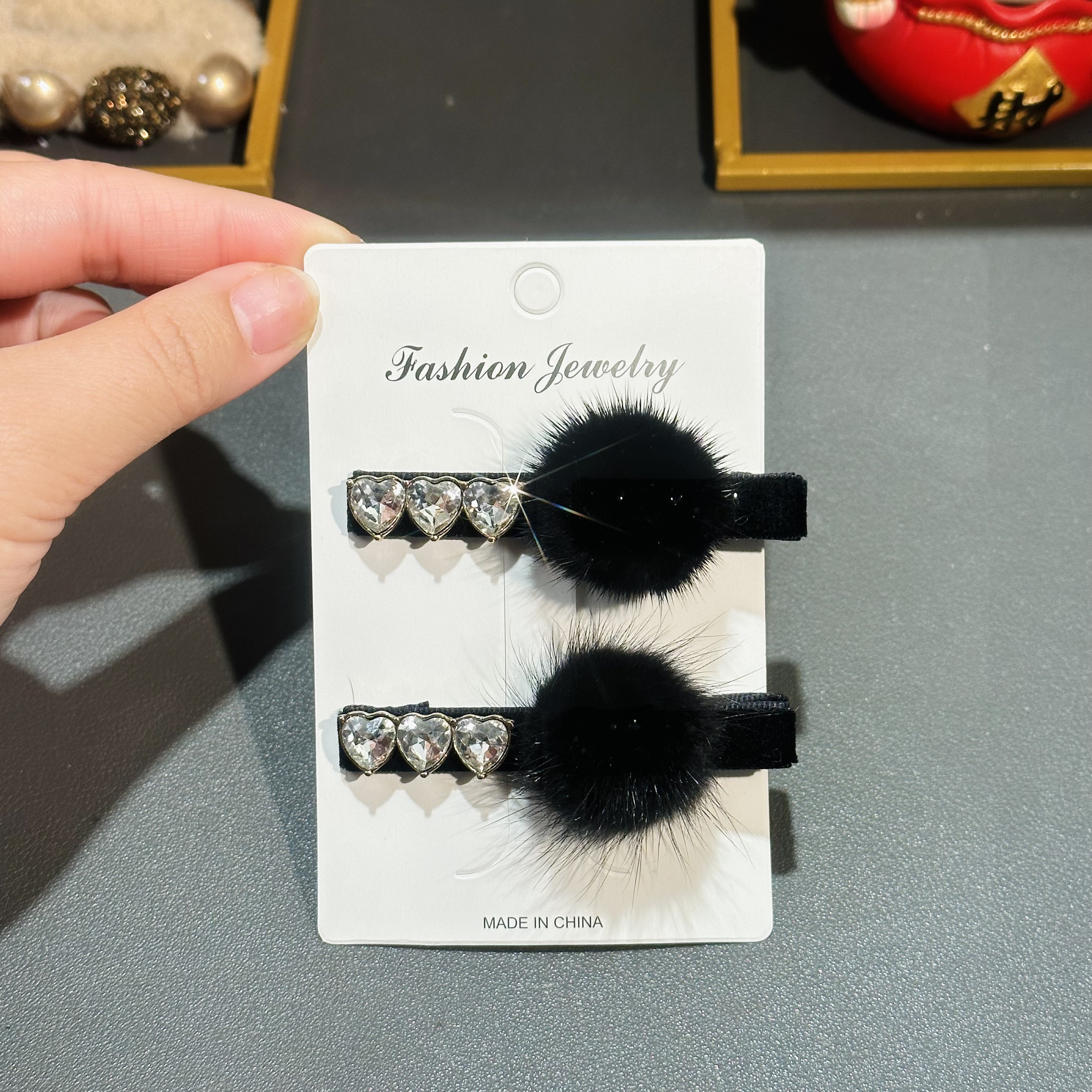 T103【2件套】毛毛爱心鸭夹