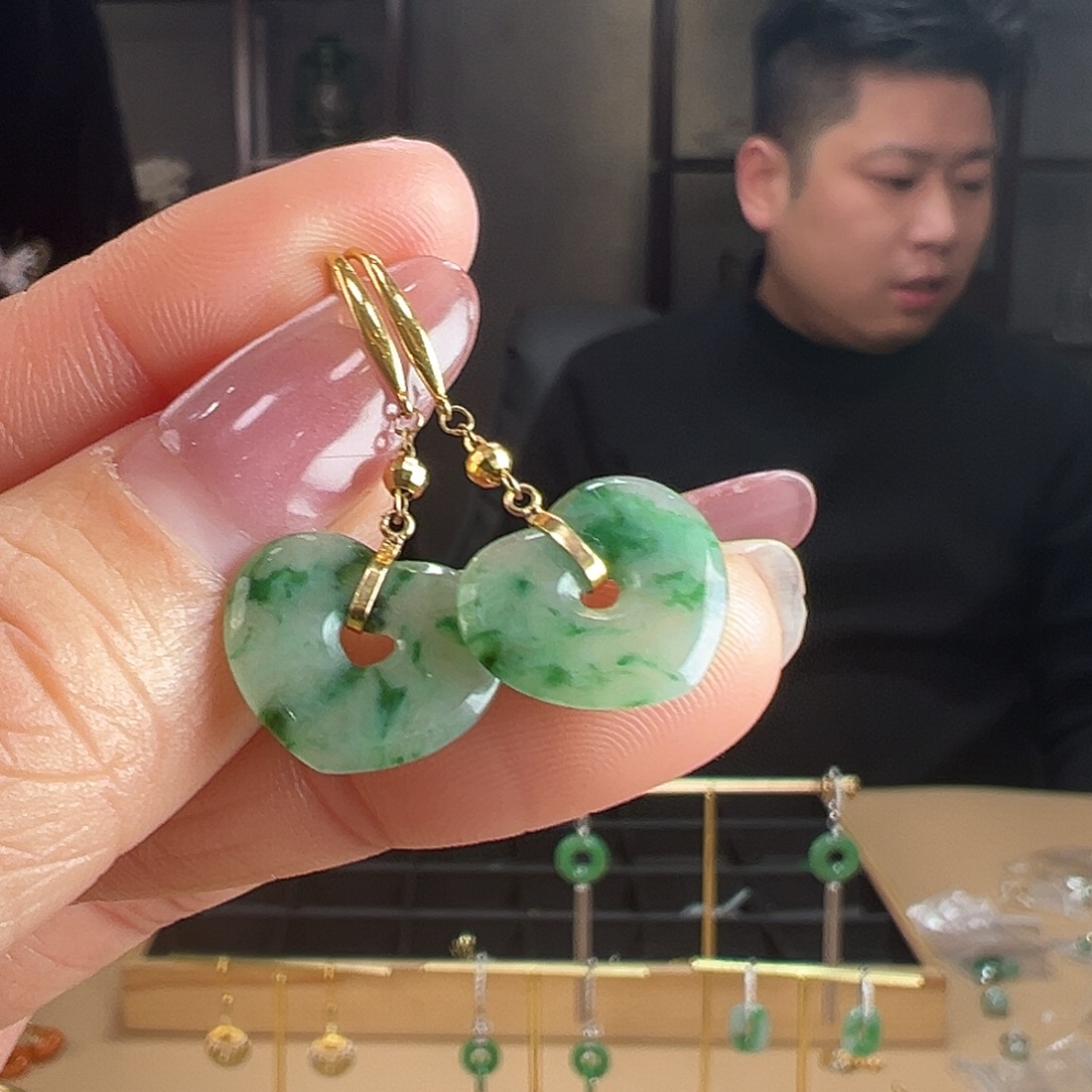 翡翠18K金镶嵌耳饰耳环