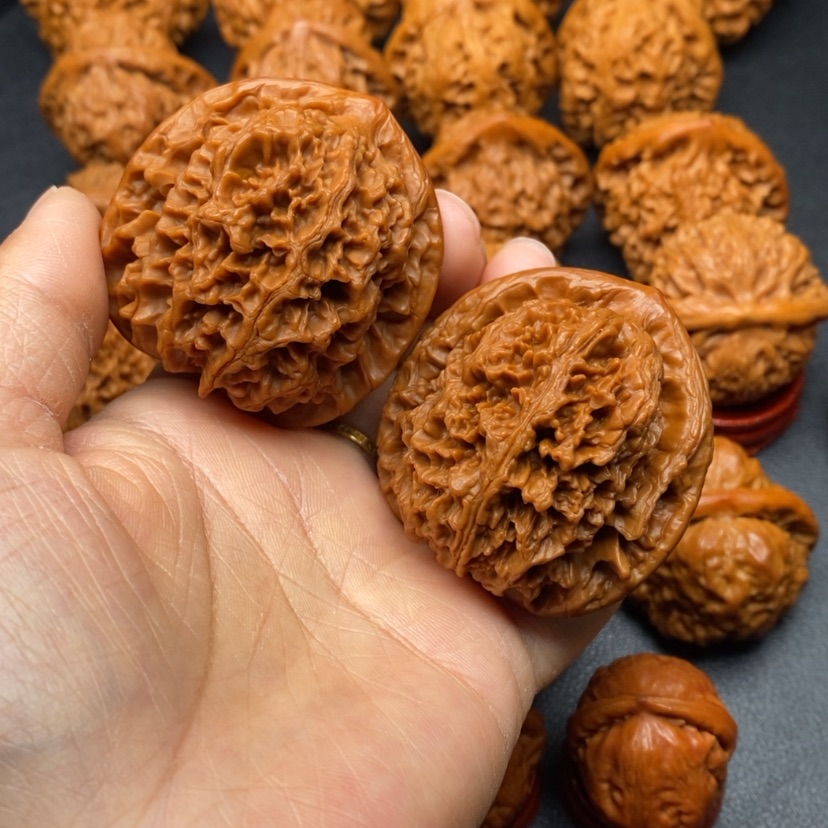 【闪购商品】文玩核桃把件47大花