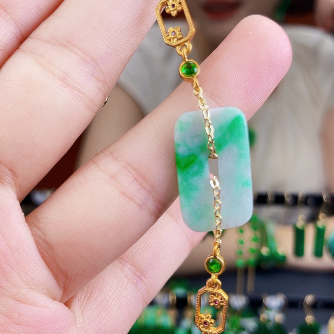 未镶嵌翡翠耳饰饰品