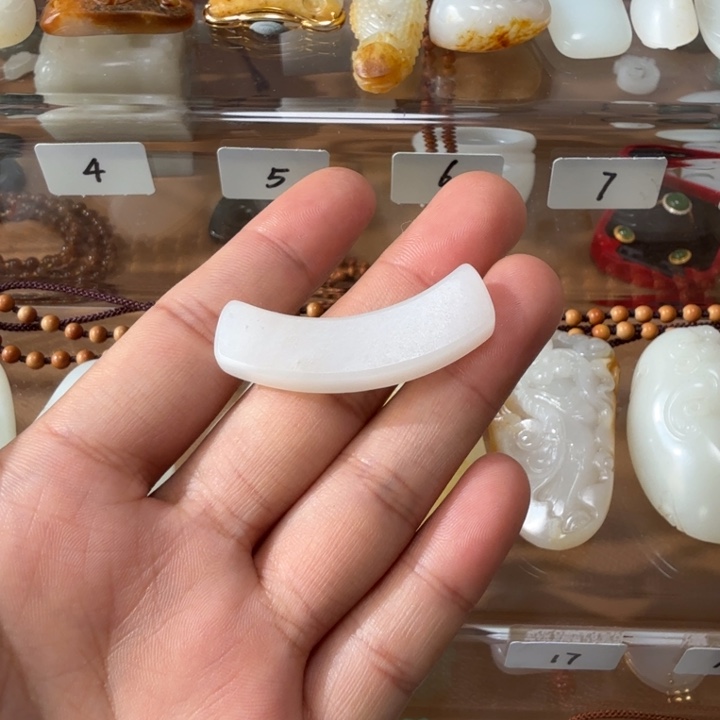 和田玉颈饰未镶嵌新疆和田玉天然毛孔皮玉璜（活动价）