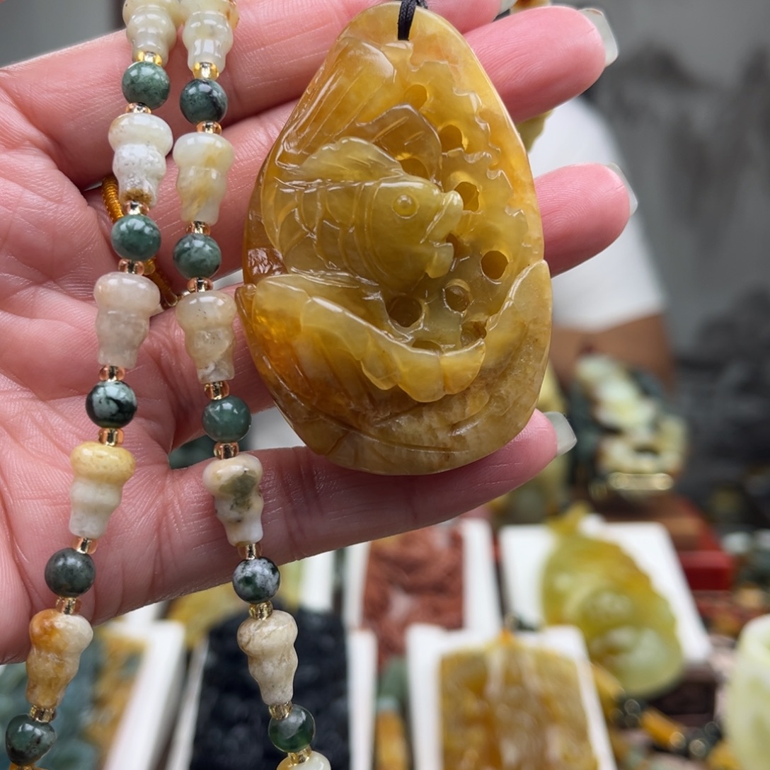 岫玉未镶嵌挂件挂件