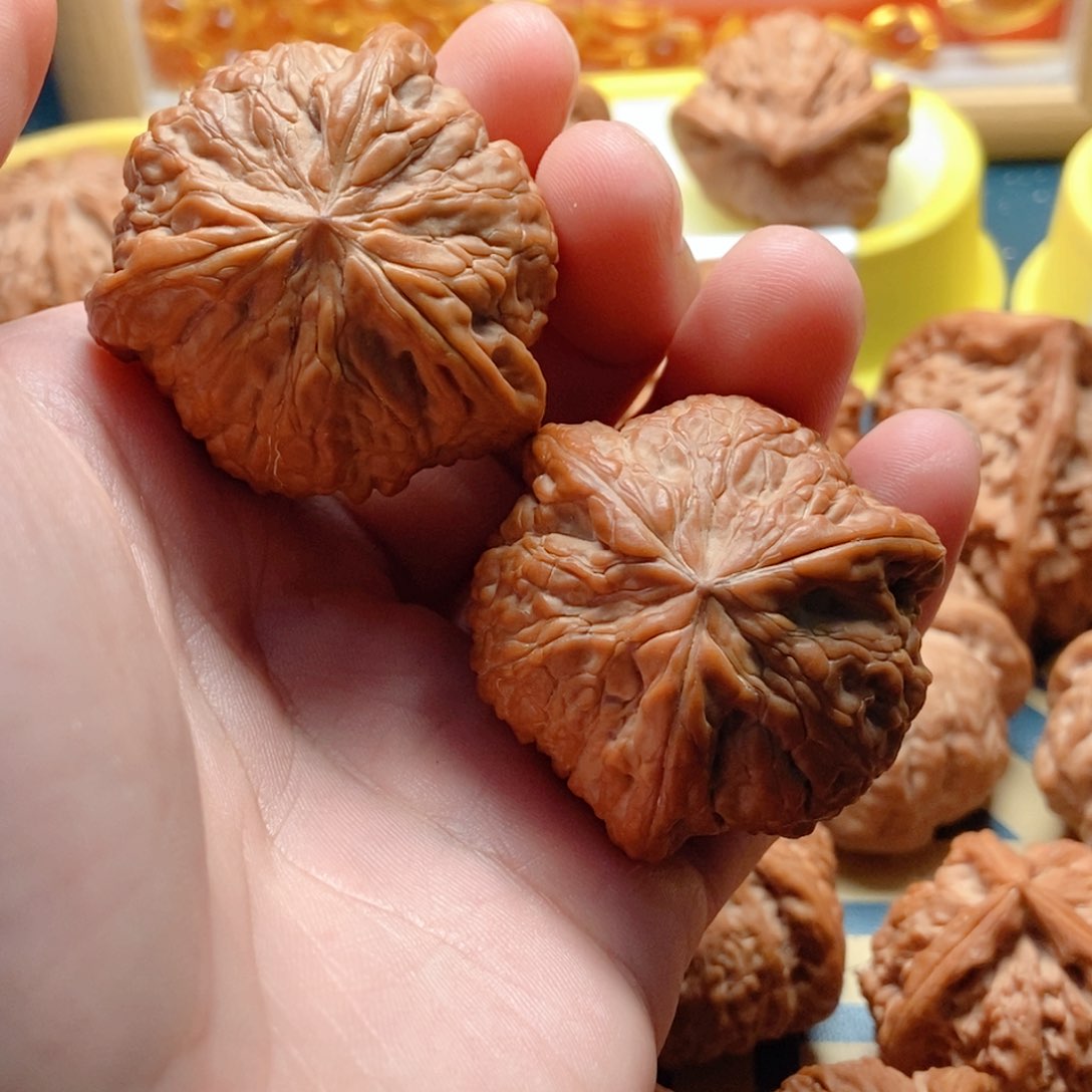 文玩核桃把件一*～铁锤三棱